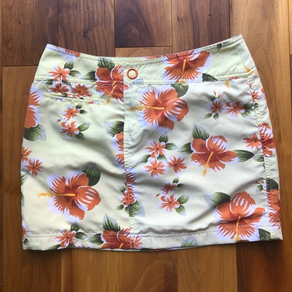 Skirt with tropical pattern - Picture 1 of 2